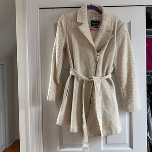White/cream Kensie coat